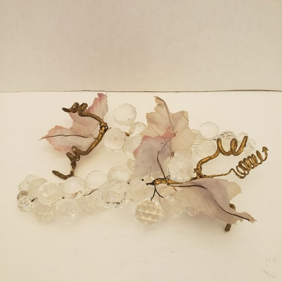 Vintage Clear Lucite Grape Bunch 2 - Picture 5 of 5
